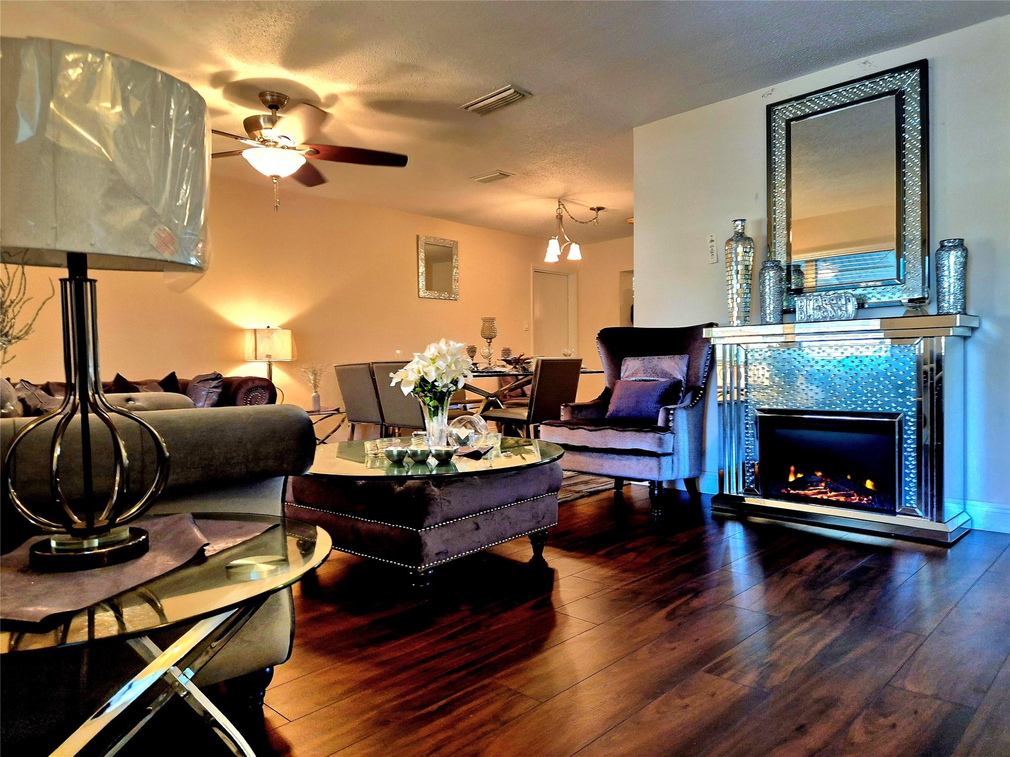 THIS HOME IS THE LARGEST MODEL BUILT IN THE COMMUNITY. IT CAN BE A 4 BEDROOMS HOUSE IF YOU NEED IT. THE NEW HOME FOR YOUR LARGE FAMILY. THE HOME TRULY SHOWS TRUE PRIDE OF OWNERSHIP FROM THE CURB APPEAL ON THE OUTSIDE TO THE CLEANLINESS AND NEW FEATURES ON THE INSIDE. A REAL TROPICAL BACKYARD AND FRONT YARD. NO NEIGHBORS TO THE REAR, COMPLETE PRIVACY AND FRUIT TREES. THIS PARADISE GARDEN BEAUTY FEATURES TWO BEDROOMS AND TWO BATHROOMS PLUS 2 BONUS ROOMS, OFFICE OR THIRD BEDROOM OR BOTH. NEWER FEATURES INCLUDE UPGRADED KITCHEN, BATHROOMS, FLOORING, WASHER AND DRYER. ROOF WAS REPLACED 1 YEAR AGO. GREAT LOCATION, CLOSE TO ALL MAJOR HIGHWAYS AND SHOPPING. A MUST SEE!!!Across from Oriole Golf Course. THIS HOME WILL NOT LAST.