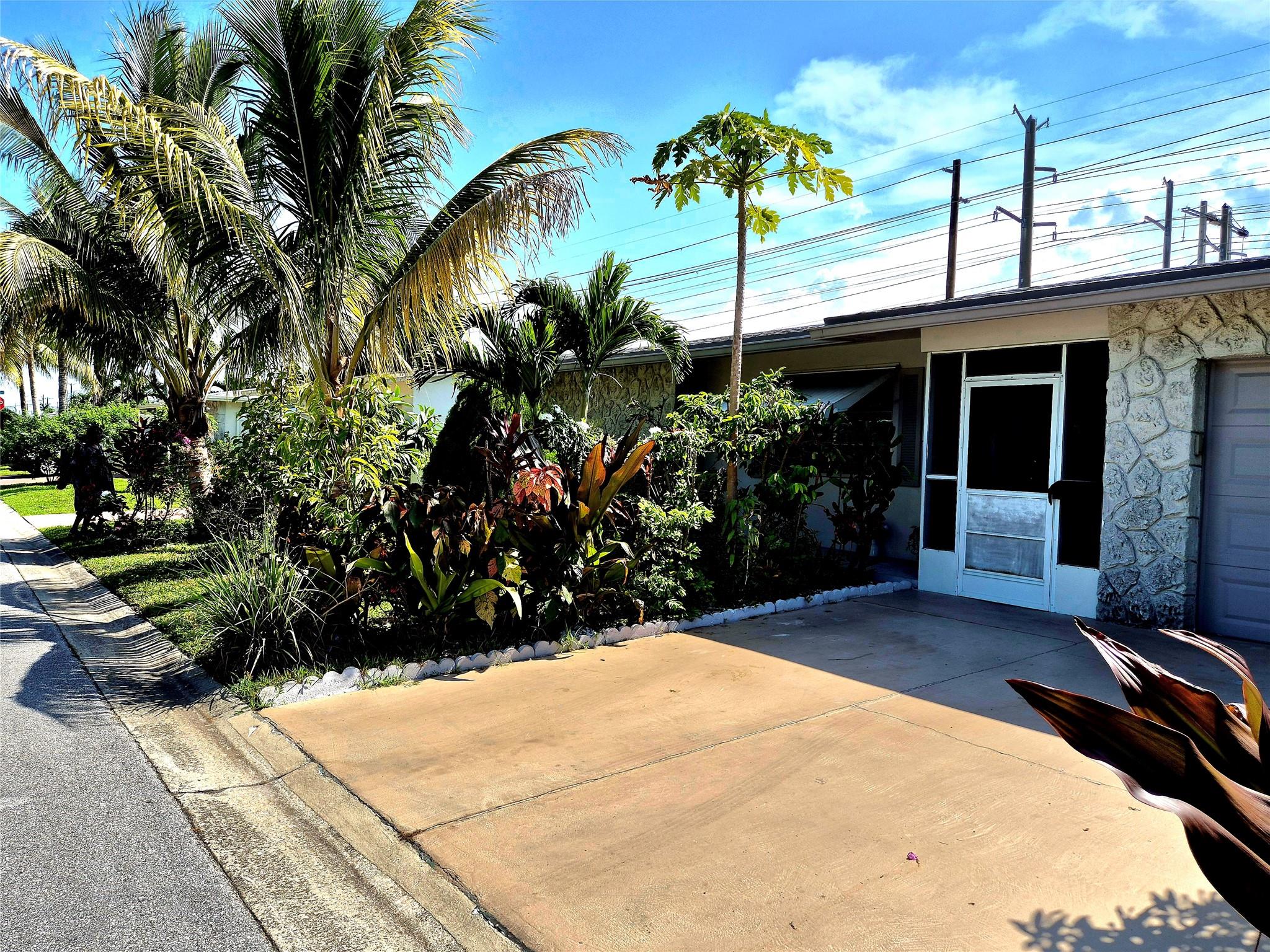 Paradise Gardens Sec 3 72 - Residential