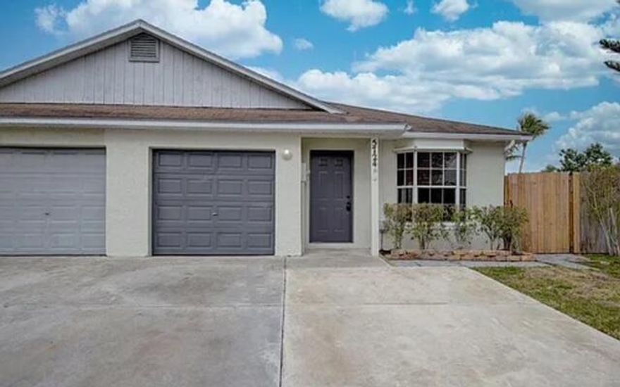 Charming two-bedroom two-bathroom villa available in the heart of Boynton Beach. Featuring tile floors throughout, renovated kitchen includes granite countertops, new cabinets and stainless steel appliances. The large fenced-in yard is perfect for small children and pets. This villa is conveniently situated near shops, grocery stores, restaurants, and major highways. A+ elementary and middle schools nearby. Available for immediate move-in