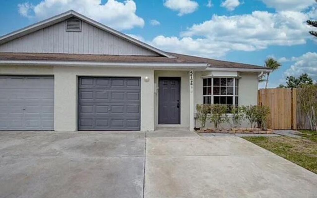 Photo of 5724 Boynton Cove Way, Boynton Beach, FL 33437 (MLS # R11148451)