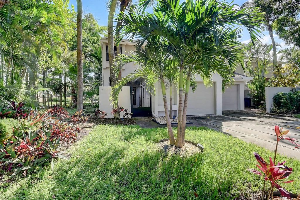 Photo of 6595 Parkview A Drive #A, Boca Raton, FL 33433 (MLS # R11094938)
