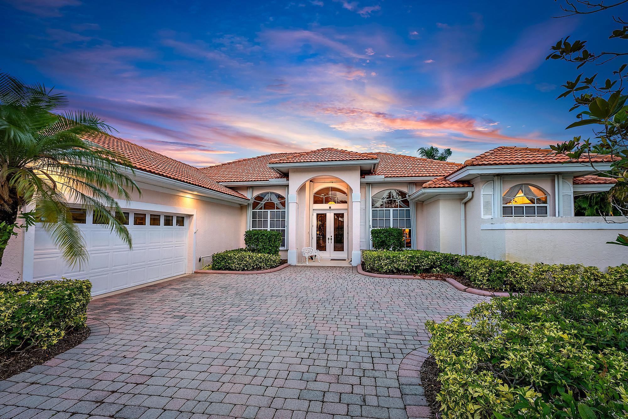 8157 SE Double Tree Drive