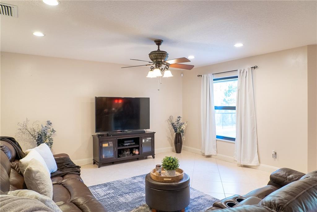 Greenview Shores 02 Welli - Residential