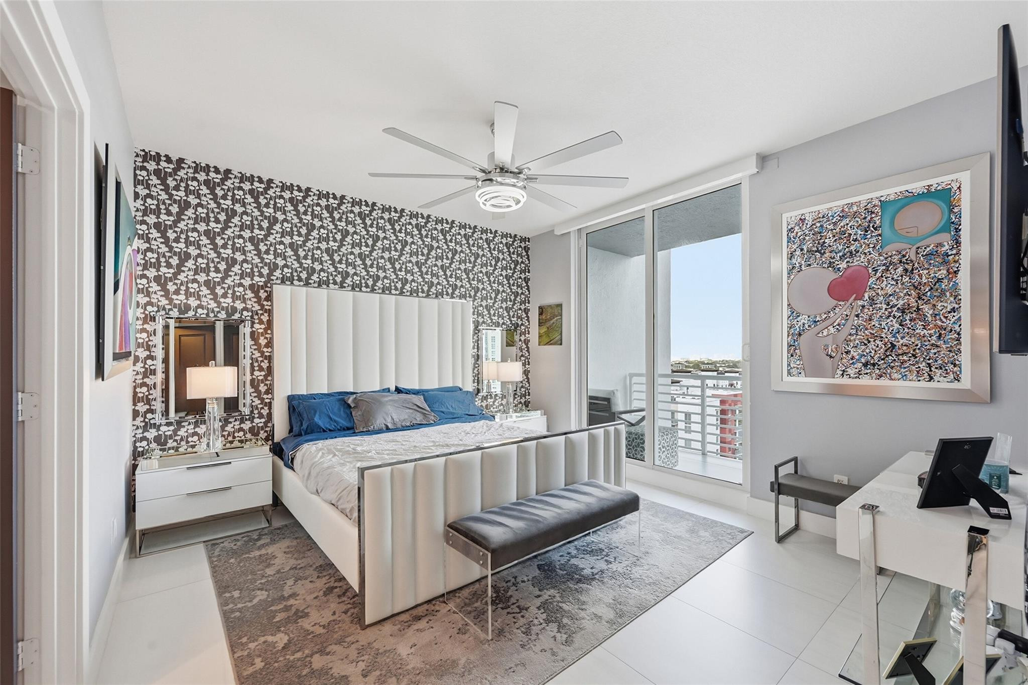 315 NE 3rd Avenue 1006