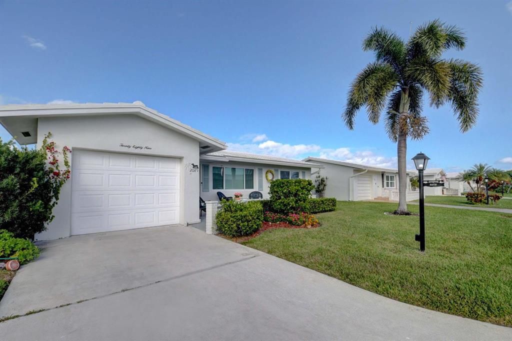 Photo of 2089 SW 13th Terrace, Boynton Beach, FL 33426 (MLS # R10767891)