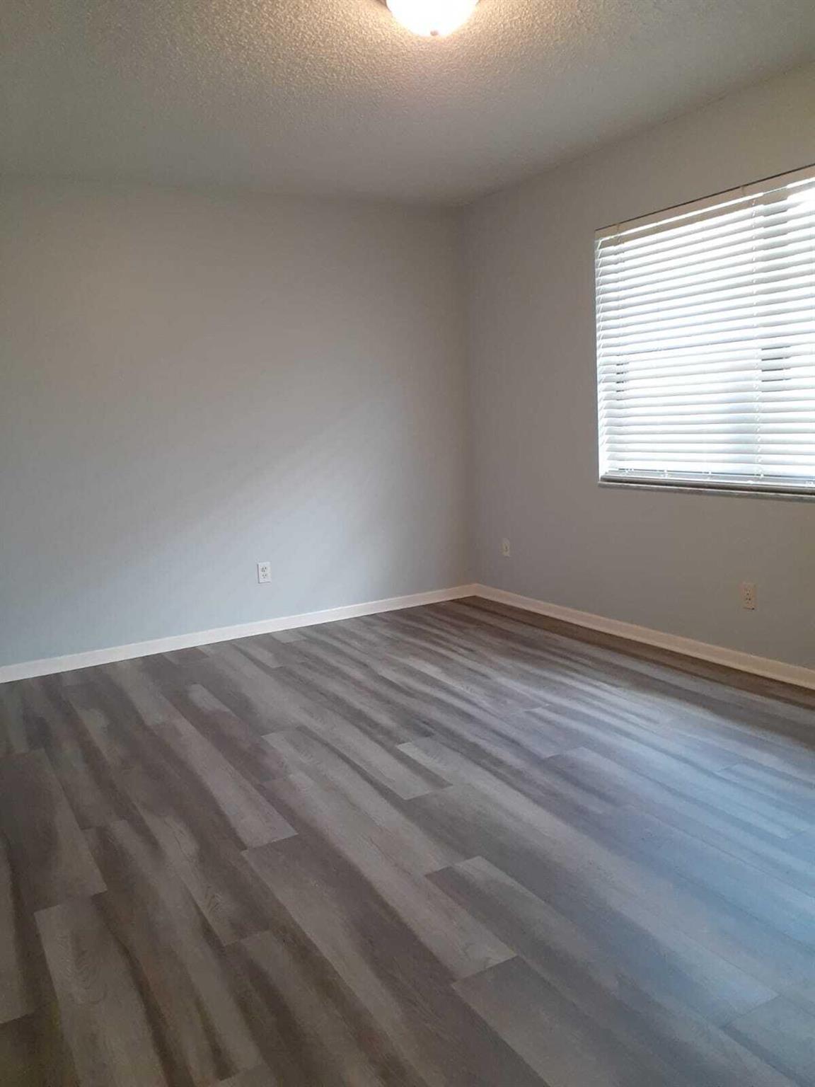 SUMMIT VILLAS CONDO - Residential Lease