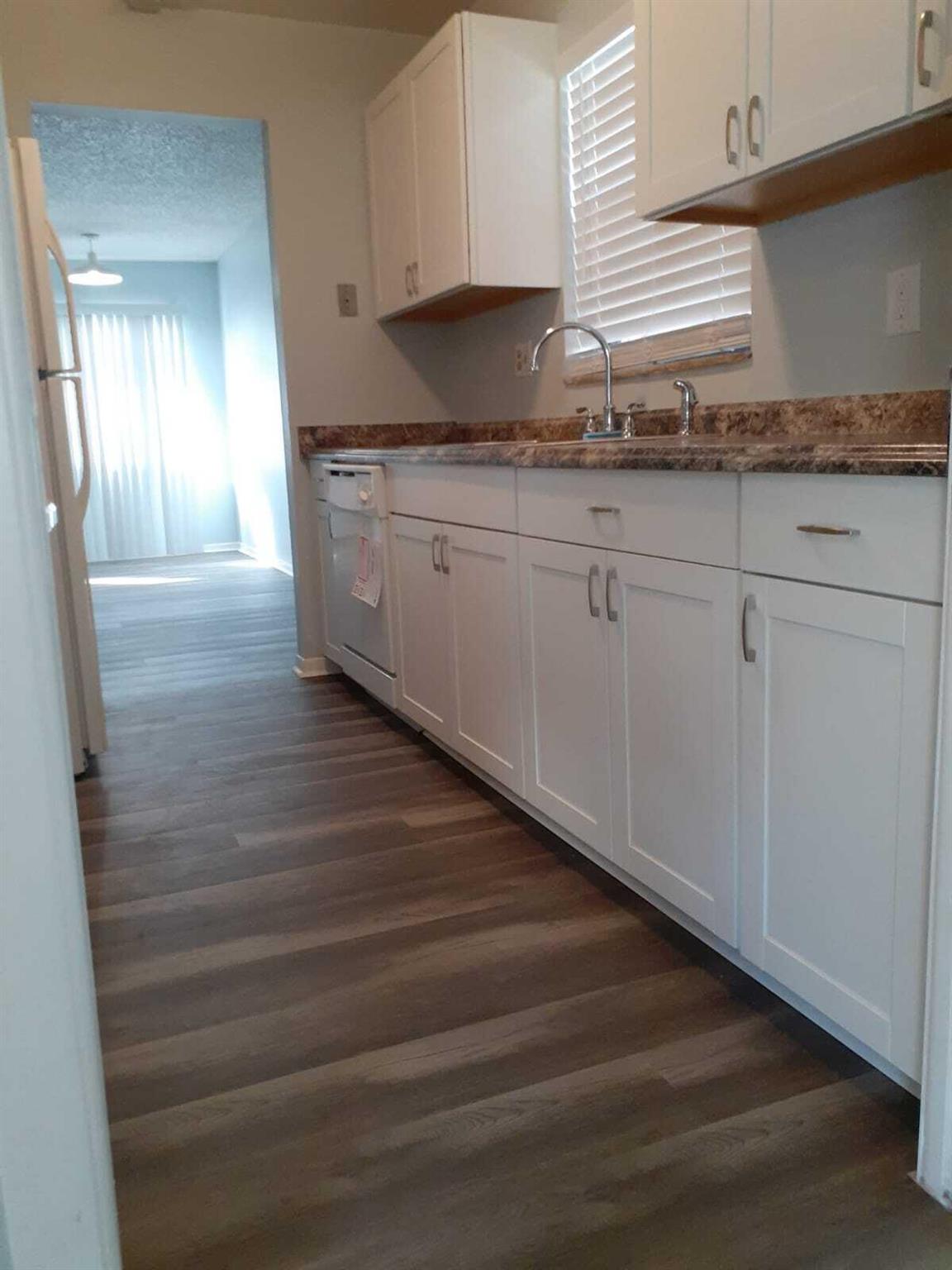 SUMMIT VILLAS CONDO - Residential Lease