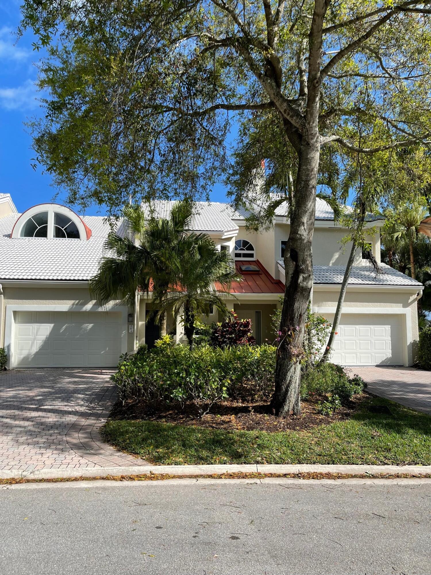 Admirals Cove - Residential