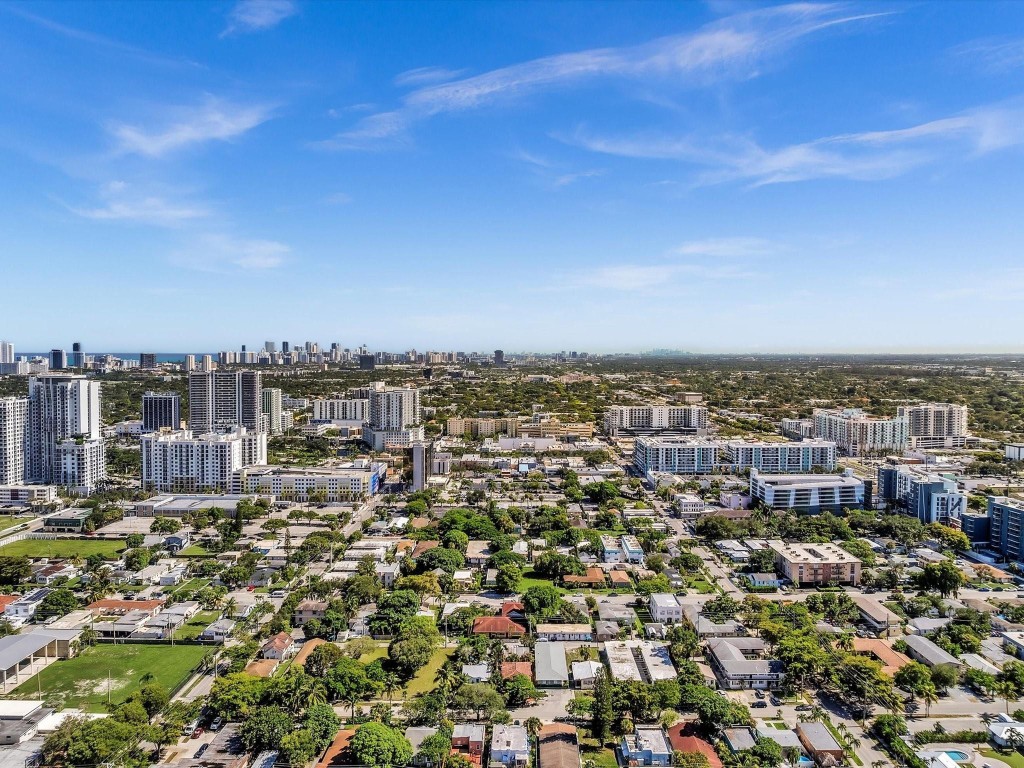 Hollywood 1-21 B - Residential Income