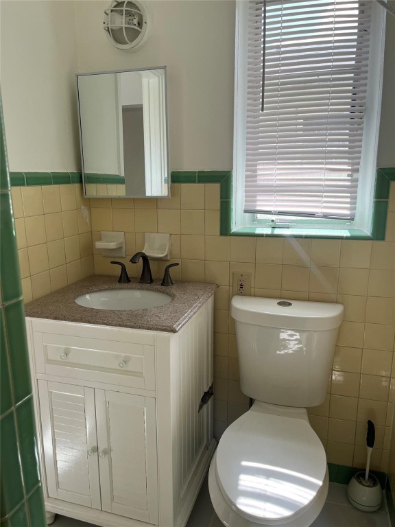 Hollywood 1-21 B - Residential Income