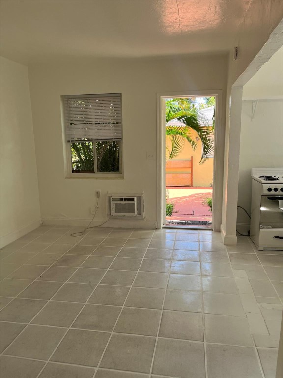 Hollywood 1-21 B - Residential Income