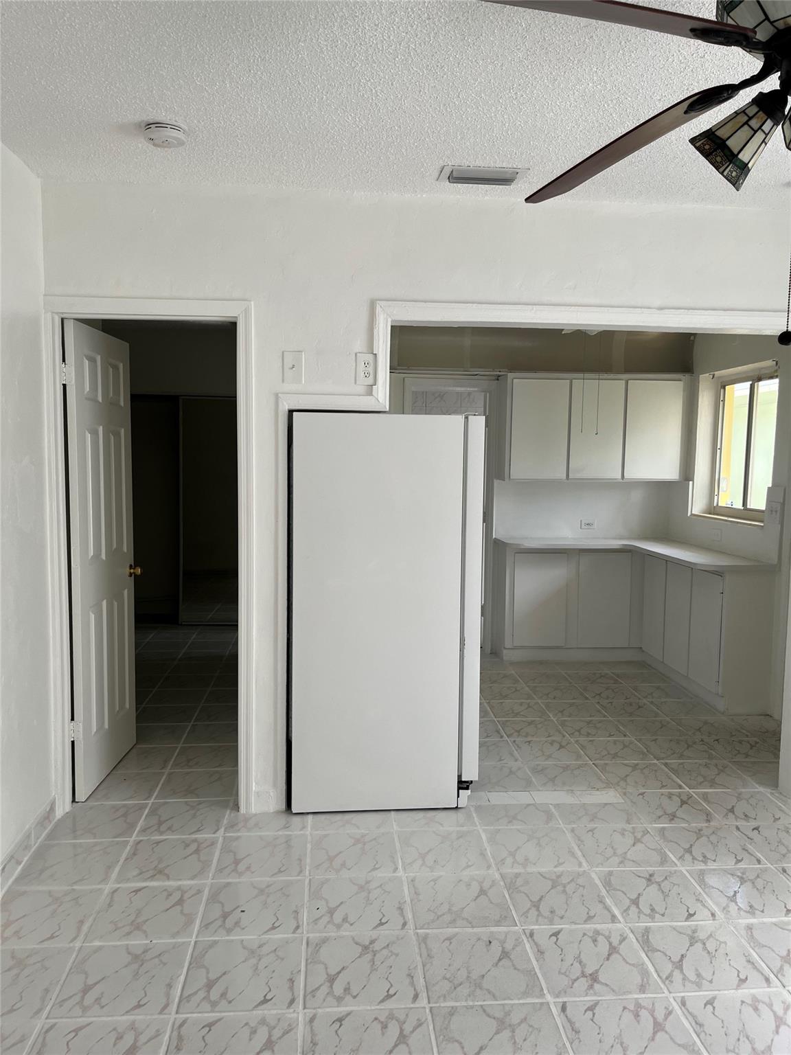 Hollywood 1-21 B - Residential Income