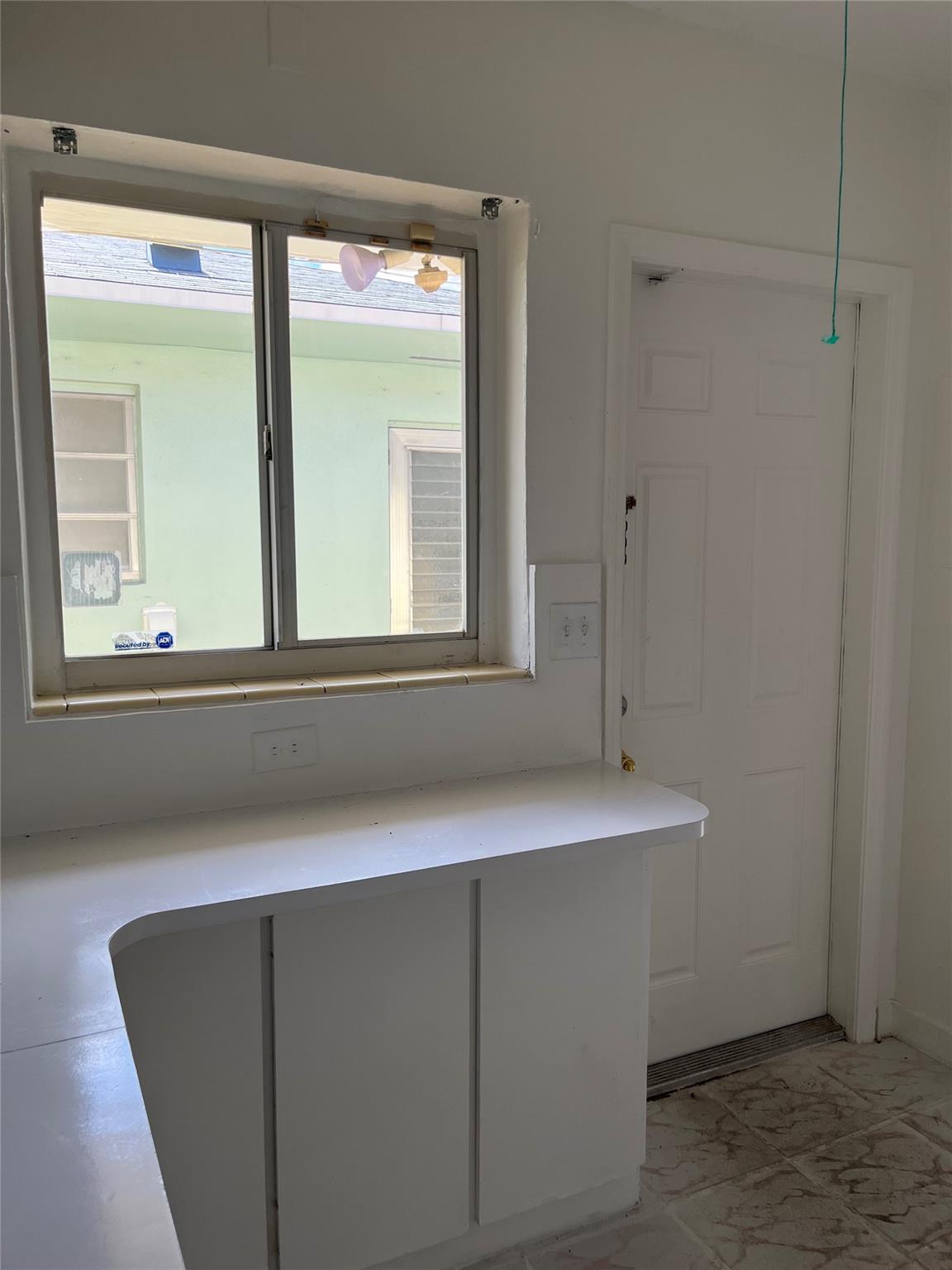 Hollywood 1-21 B - Residential Income