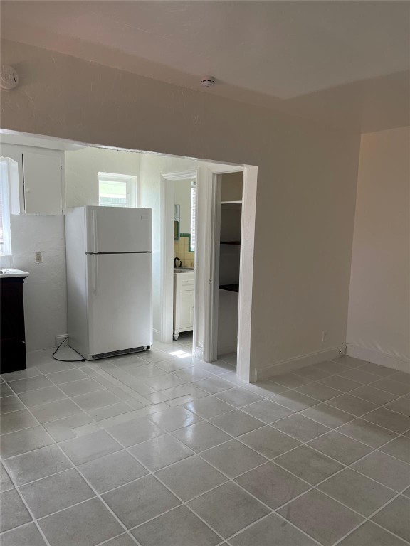 Hollywood 1-21 B - Residential Income