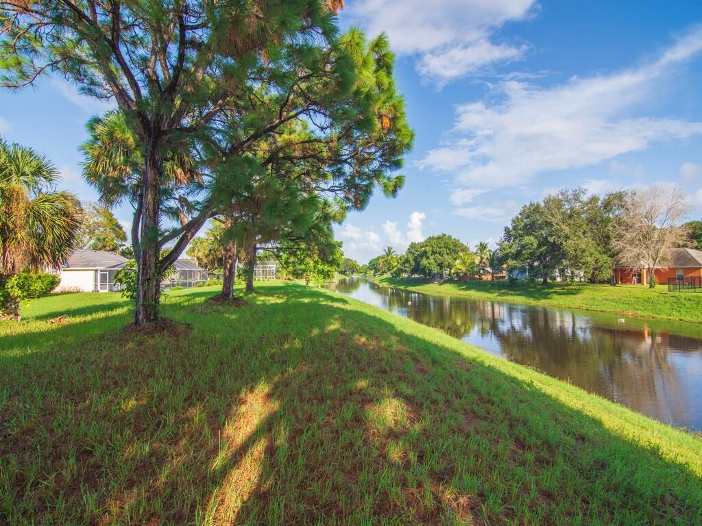 PORT ST LUCIE SECTION 41 - Land