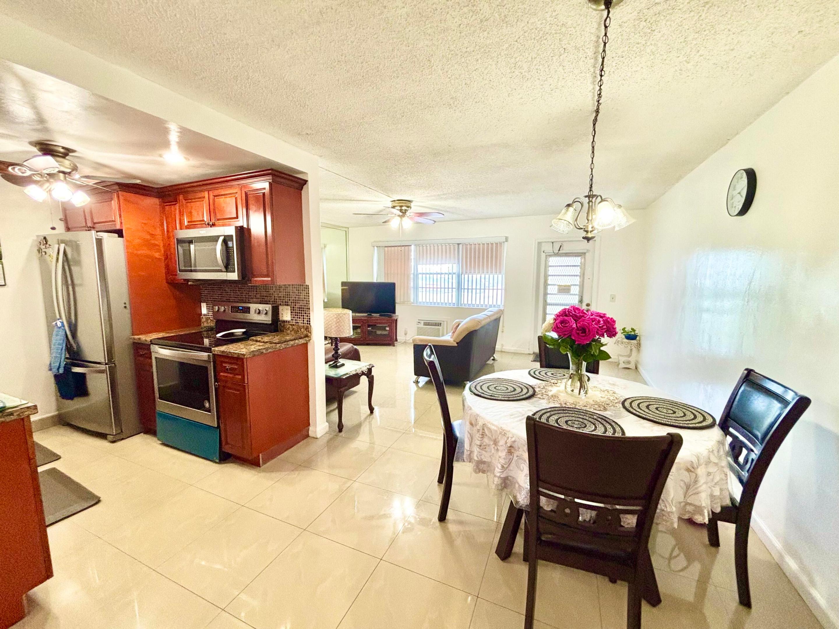 FARNHAM I CONDO - Residential