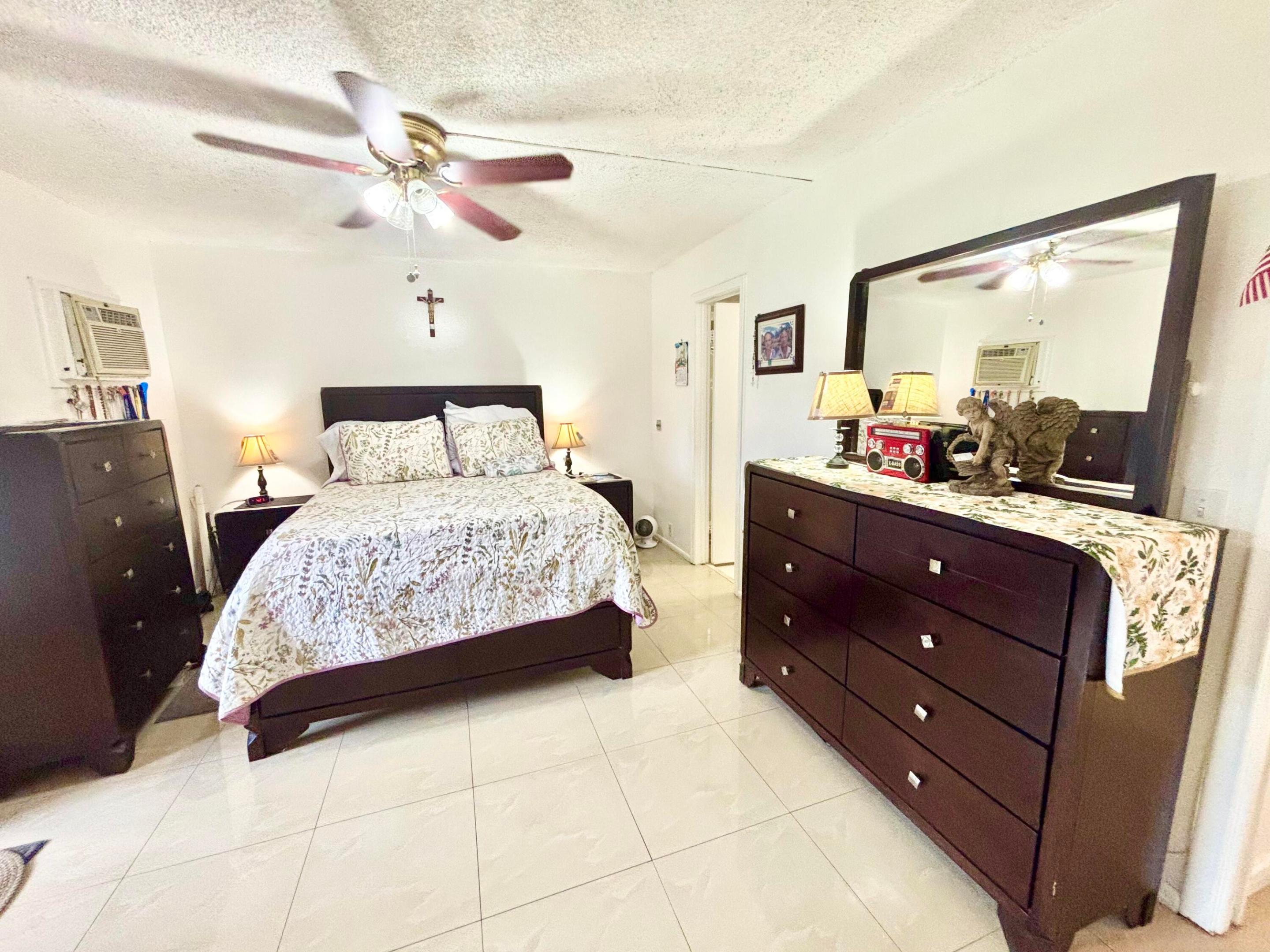 FARNHAM I CONDO - Residential