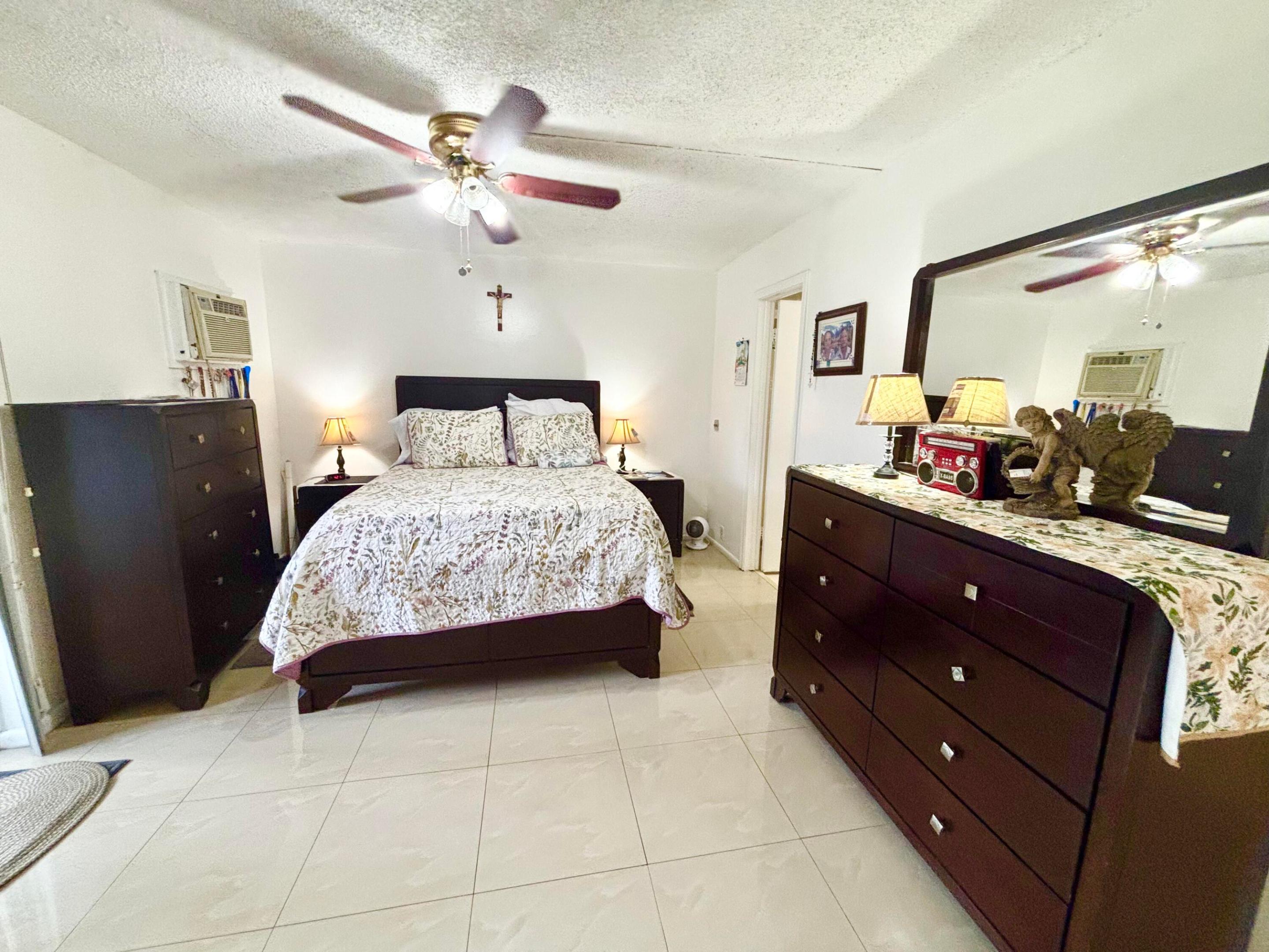 FARNHAM I CONDO - Residential