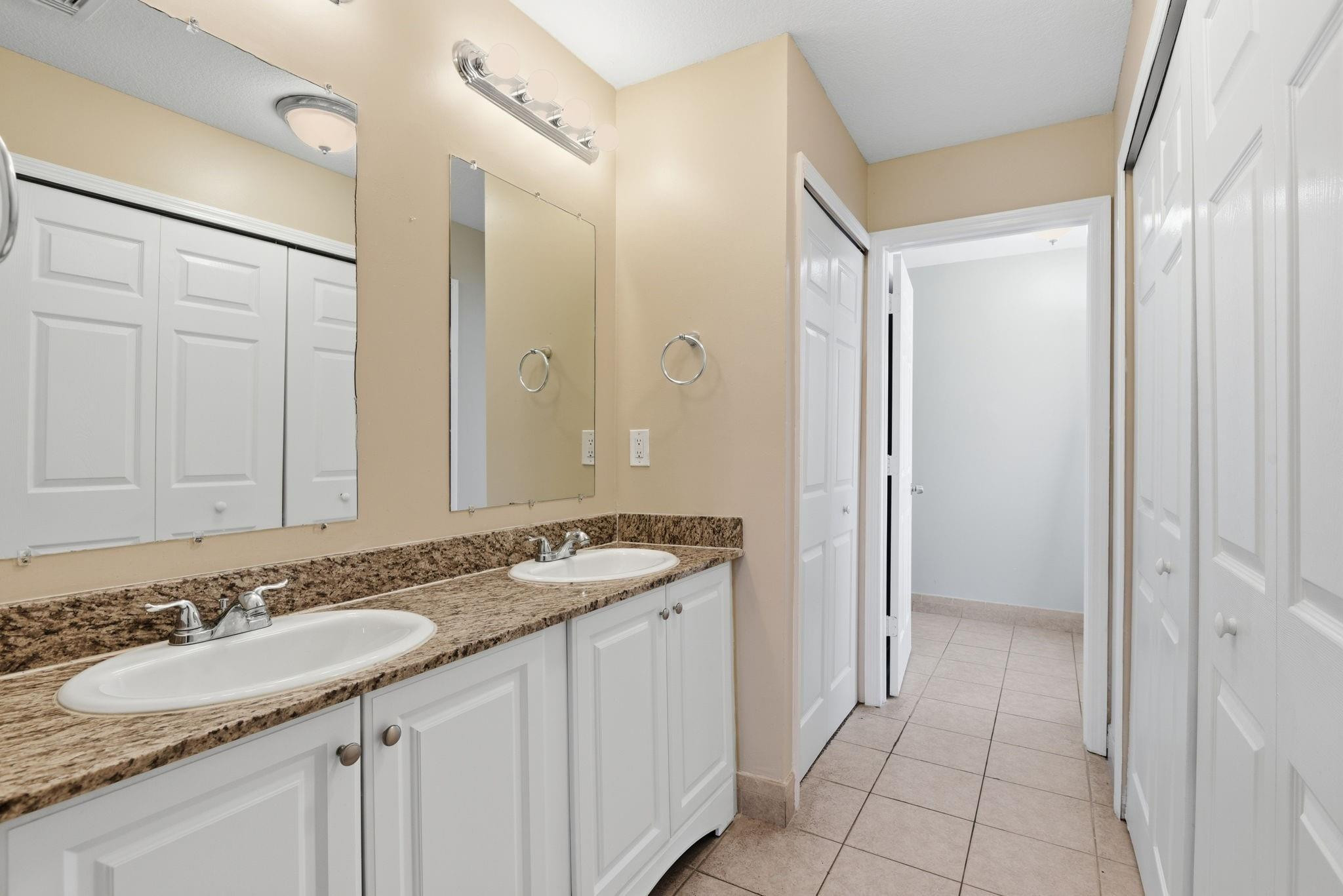 Abel Homes At Cambridge E - Residential