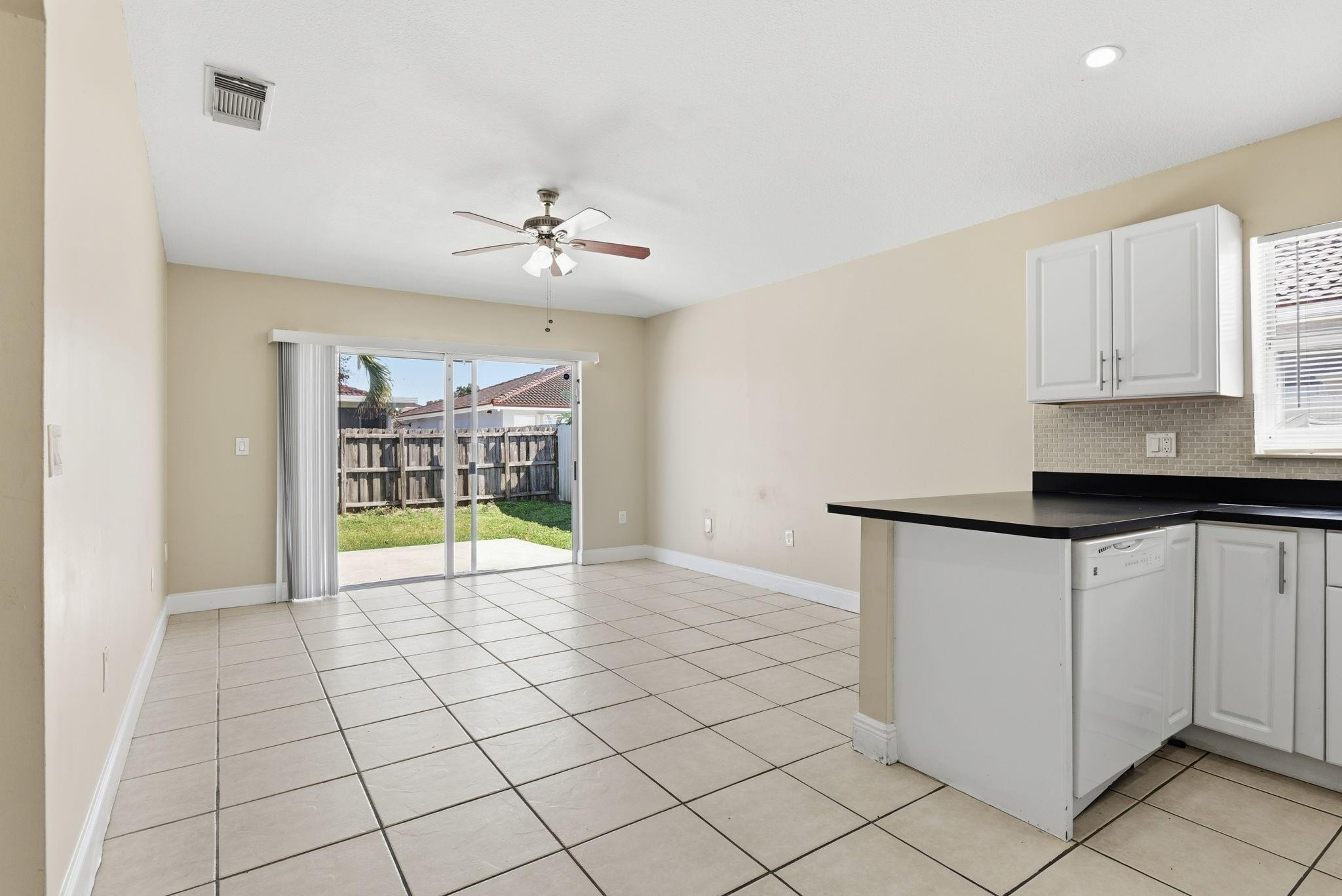 Abel Homes At Cambridge E - Residential