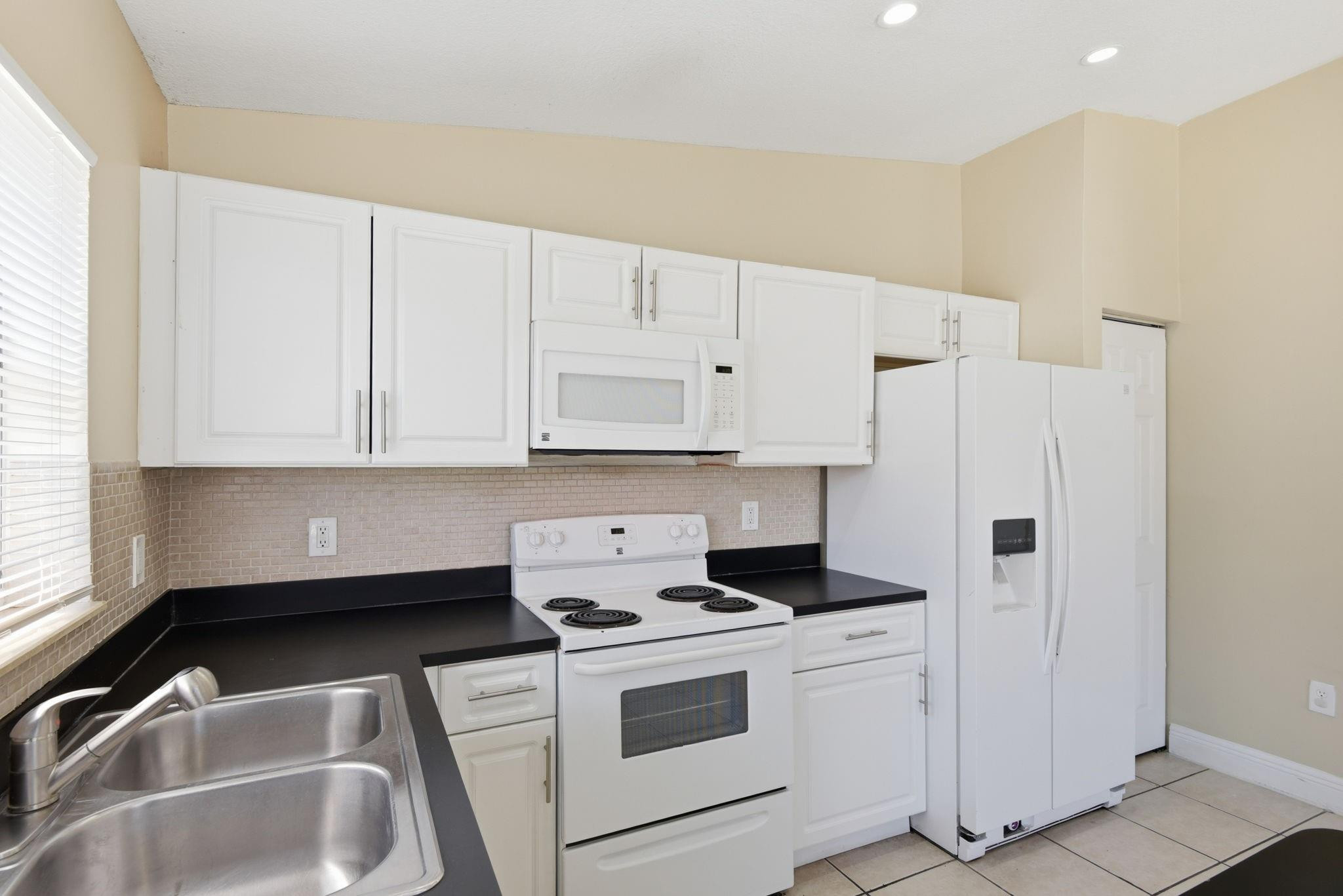 Abel Homes At Cambridge E - Residential