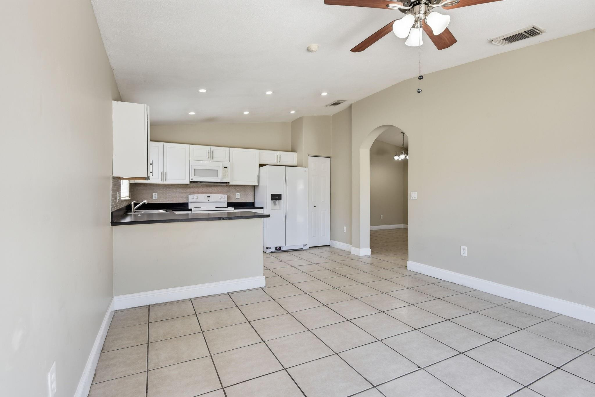 Abel Homes At Cambridge E - Residential