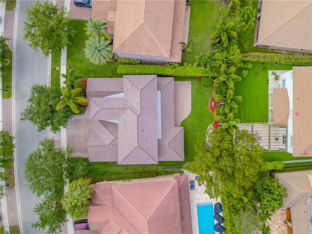 ISLES AT WESTON - Residential