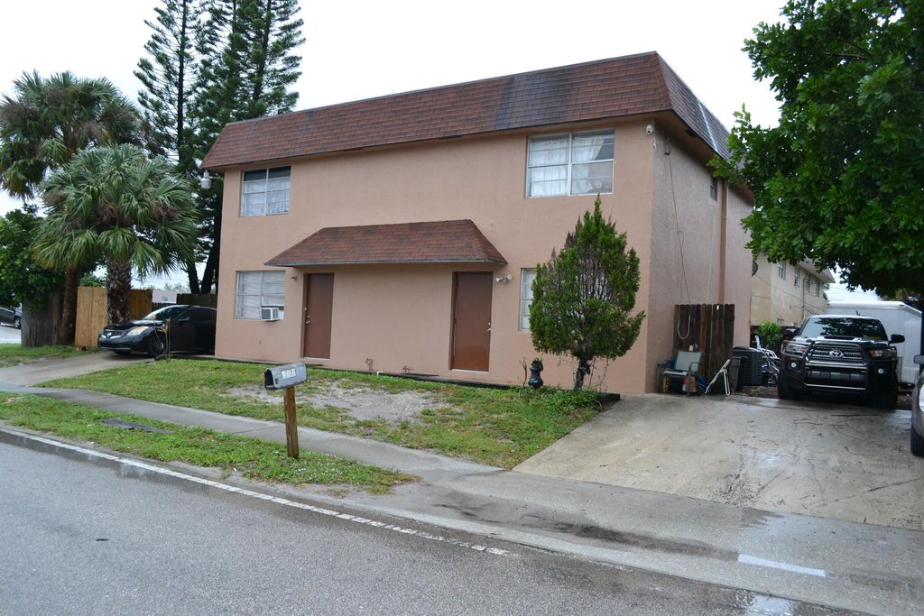 Photo of 204 N Orange Avenue, Jupiter, FL 33458 (MLS # R10760418)