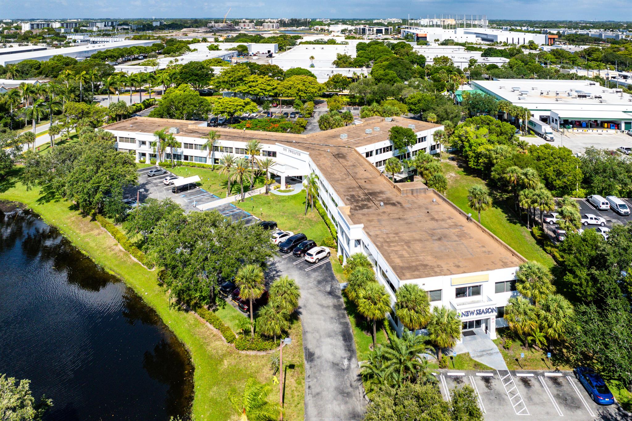 POMPANO BUSINESS PARK - Commercial Sale