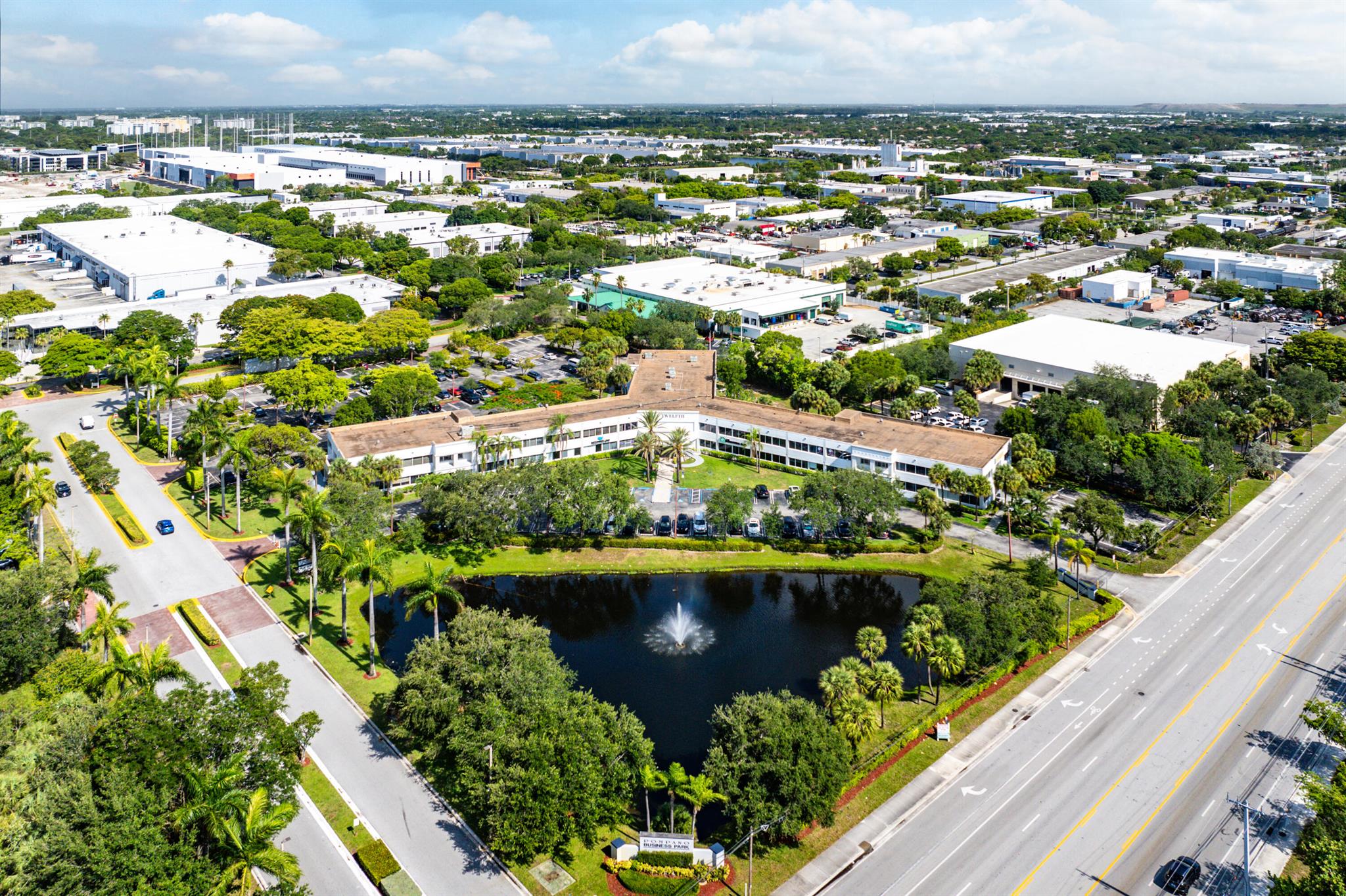 POMPANO BUSINESS PARK - Commercial Sale