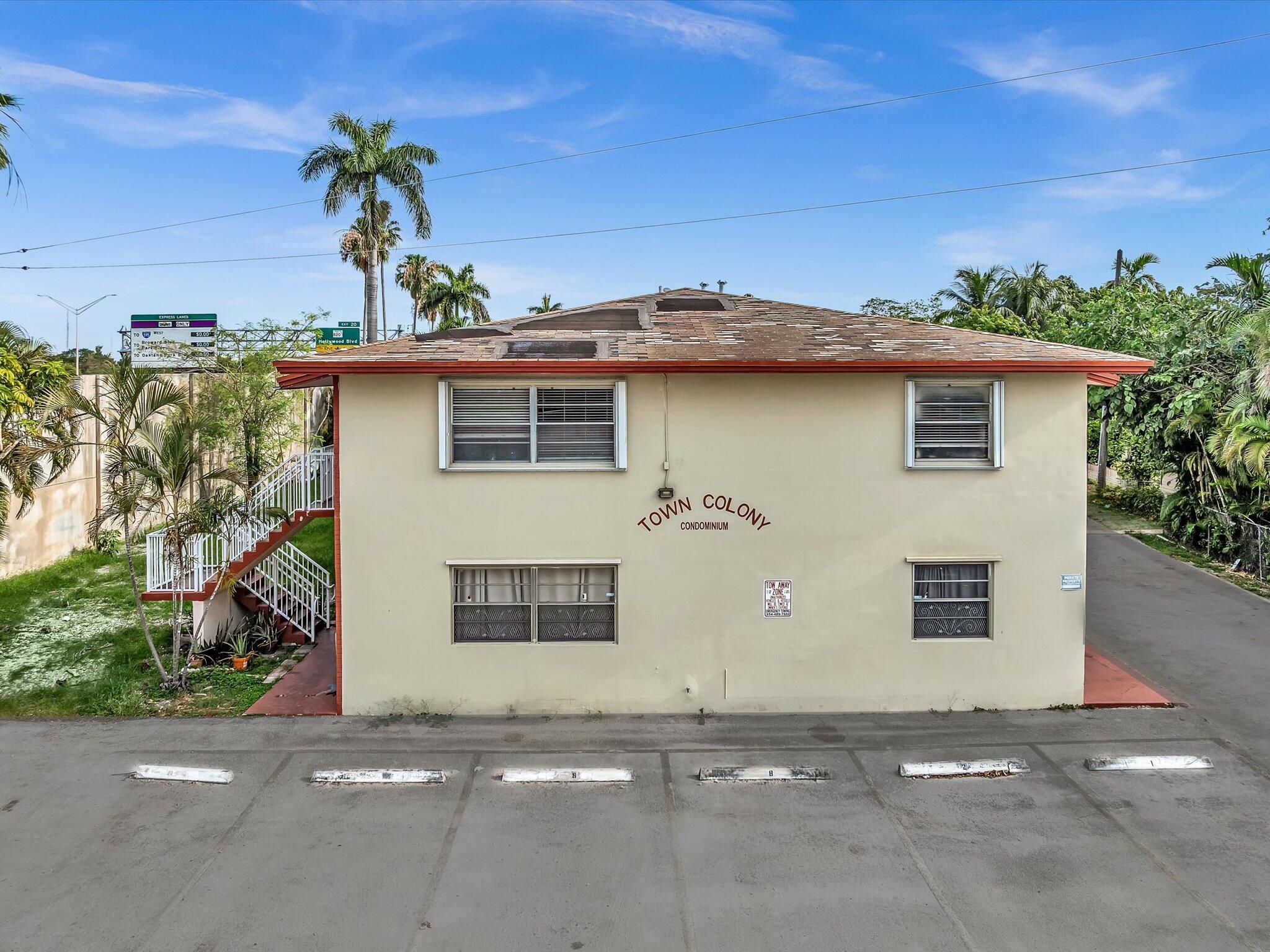 TOWN COLONY CONDO - Residential