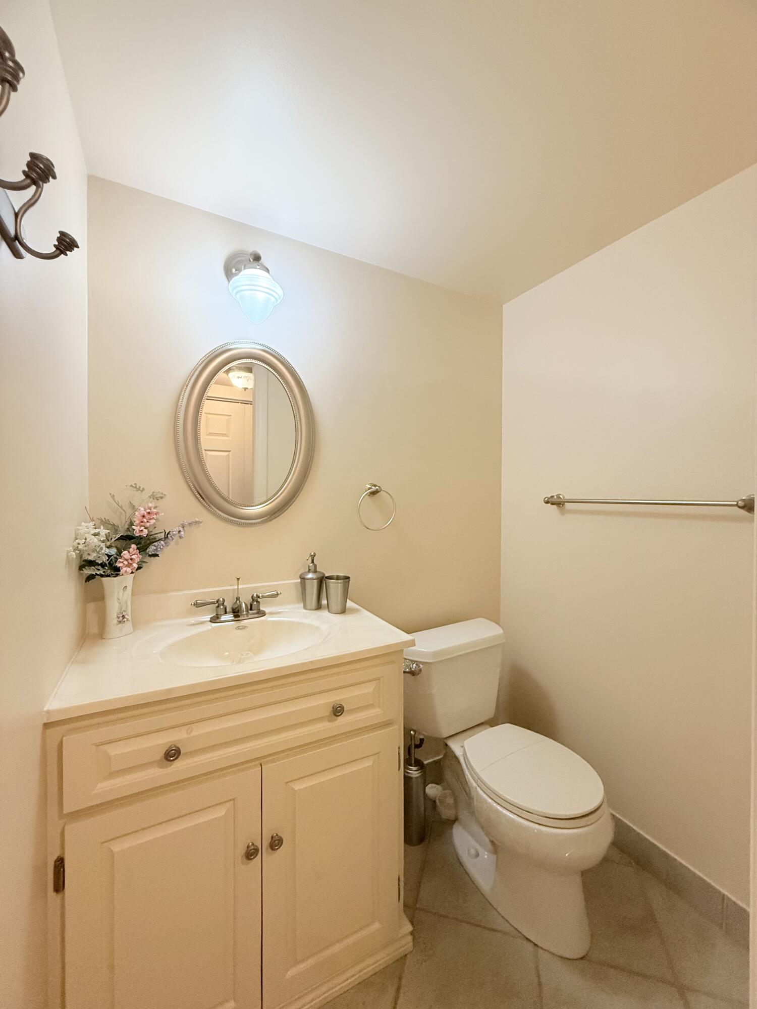 TILFORD H CONDO - Residential