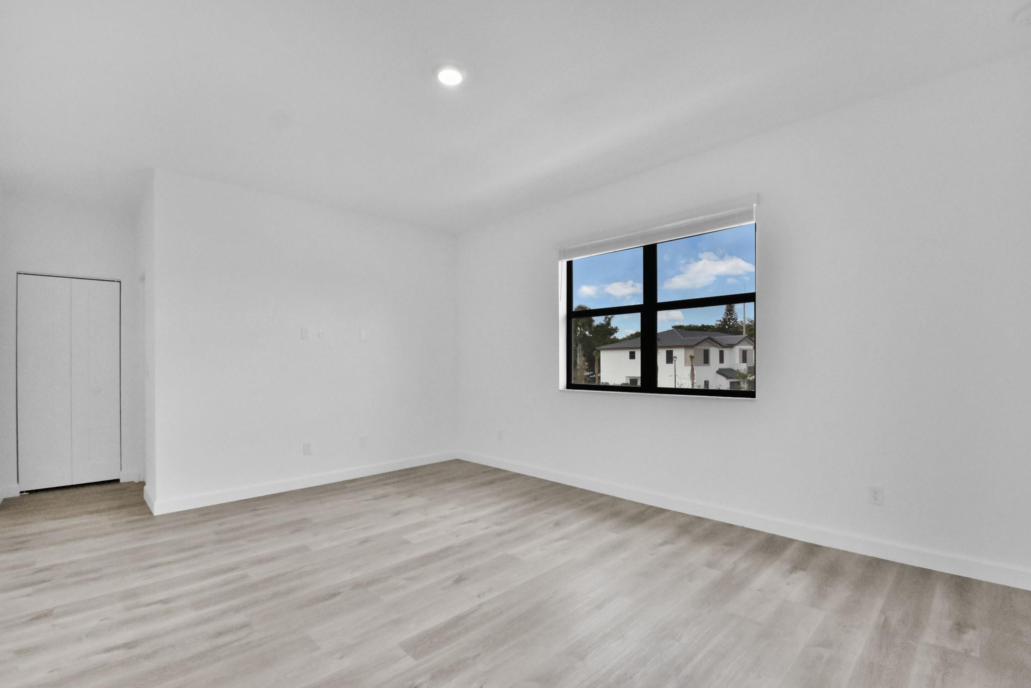 SIENA AT PALM AIRE - Residential Lease