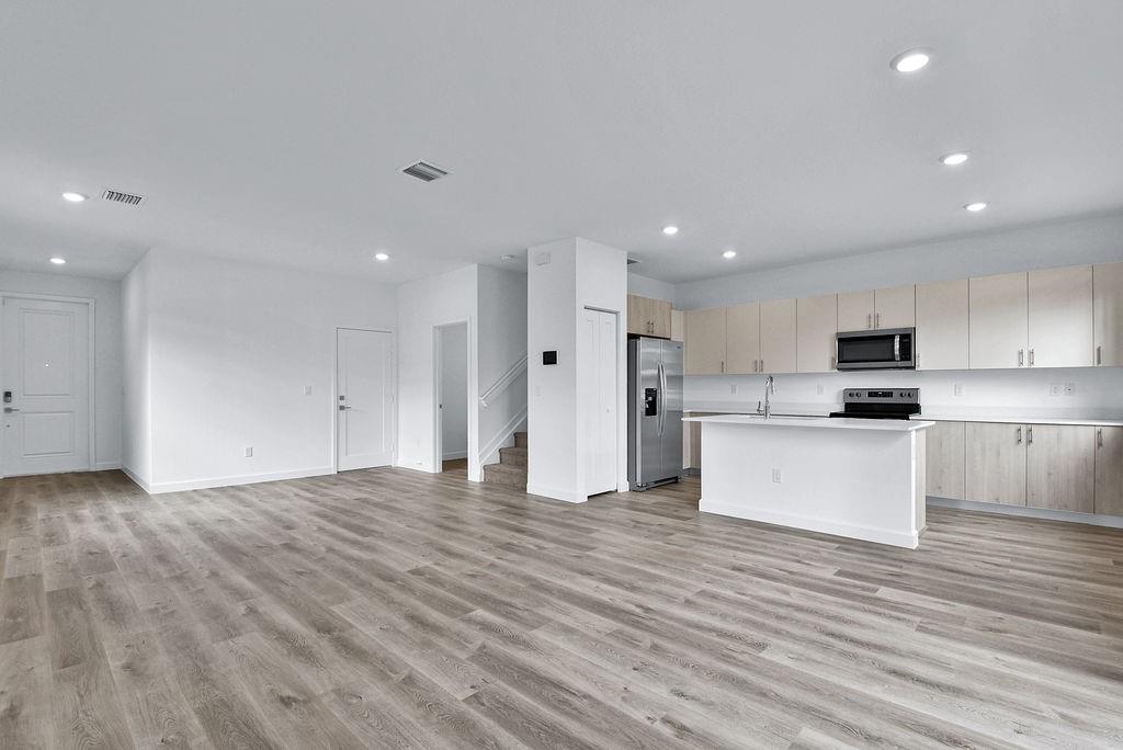 SIENA AT PALM AIRE - Residential Lease