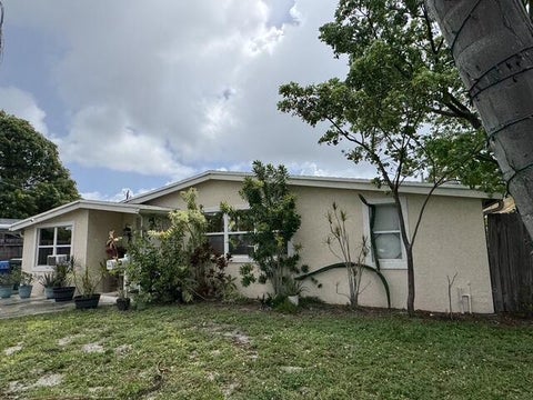 Tiny photo for 5636 NE 5th Avenue, Oakland Park, FL 33334 (MLS # B26031449)