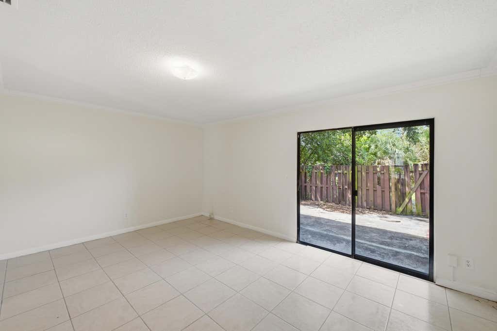 Photo of 5154 Breckenridge Place #42, West Palm Beach, FL 33417 (MLS # B26029434)