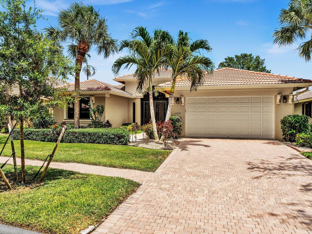 Photo of 11066 Via Amalfi, Boynton Beach, FL 33437 (MLS # R11102096)