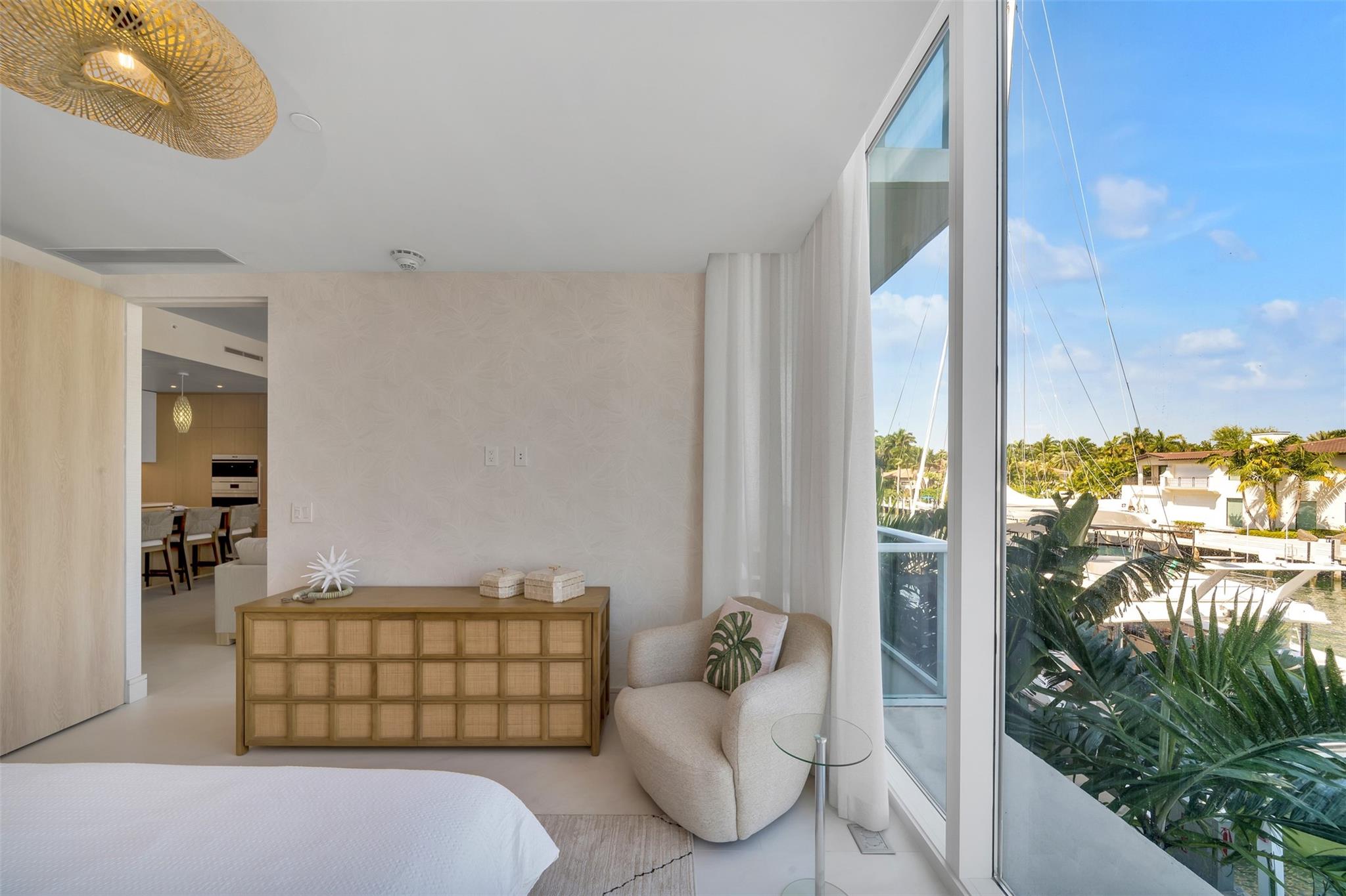 HARBOR BEACH - Residential Lease