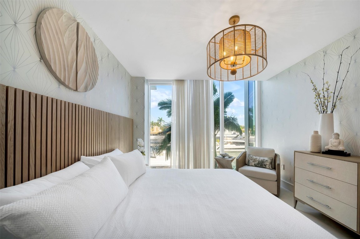 HARBOR BEACH - Residential Lease