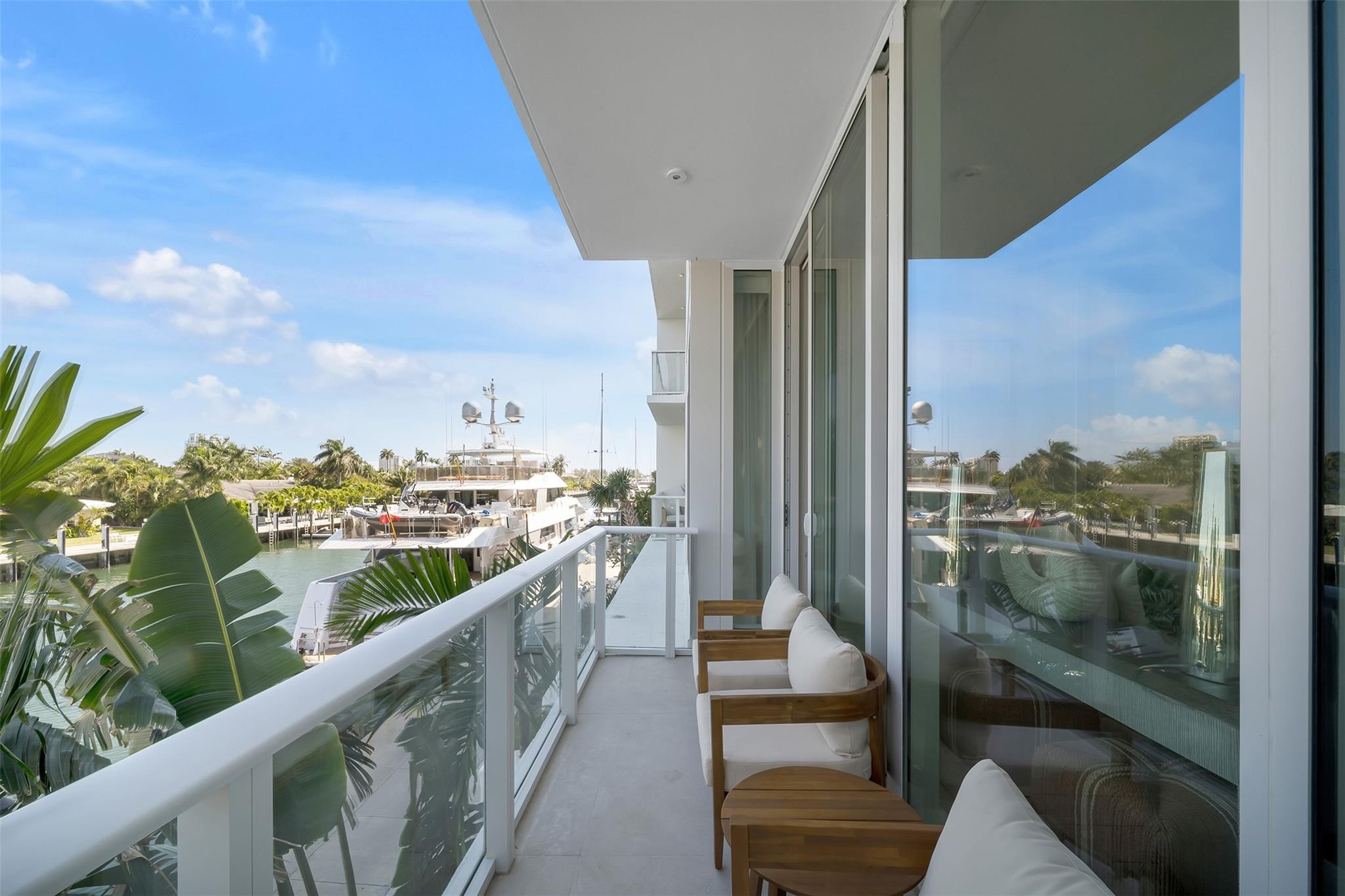 HARBOR BEACH - Residential Lease