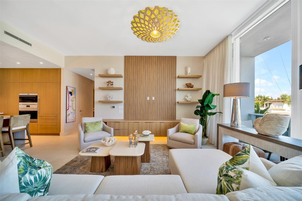 HARBOR BEACH - Residential Lease