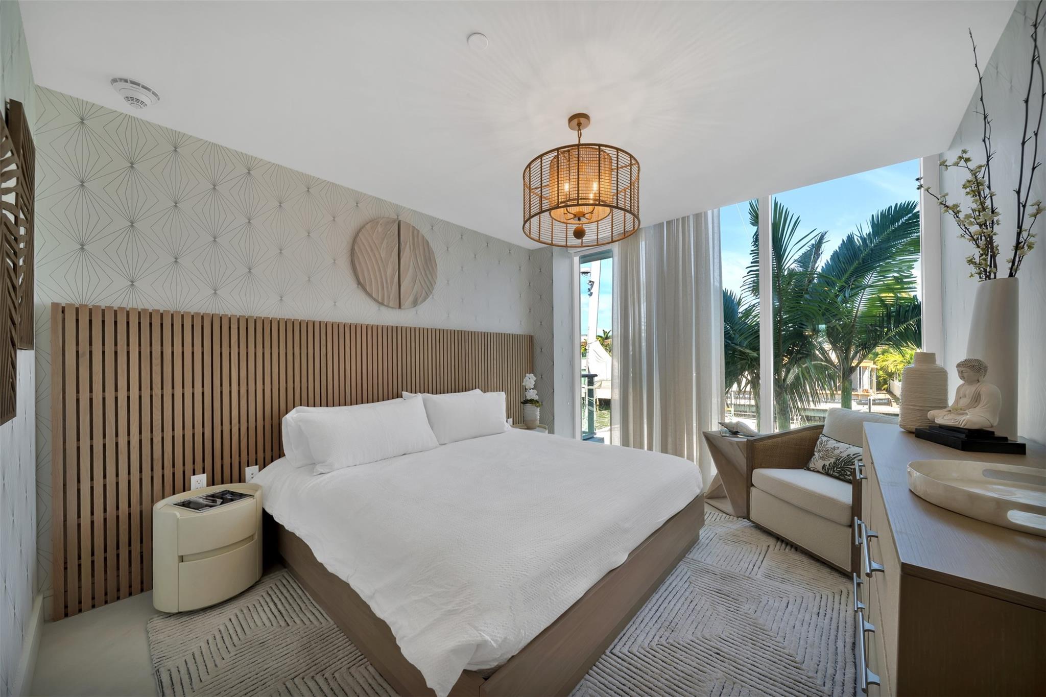 HARBOR BEACH - Residential Lease