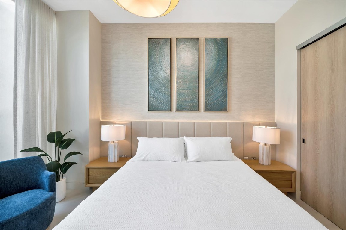 HARBOR BEACH - Residential Lease