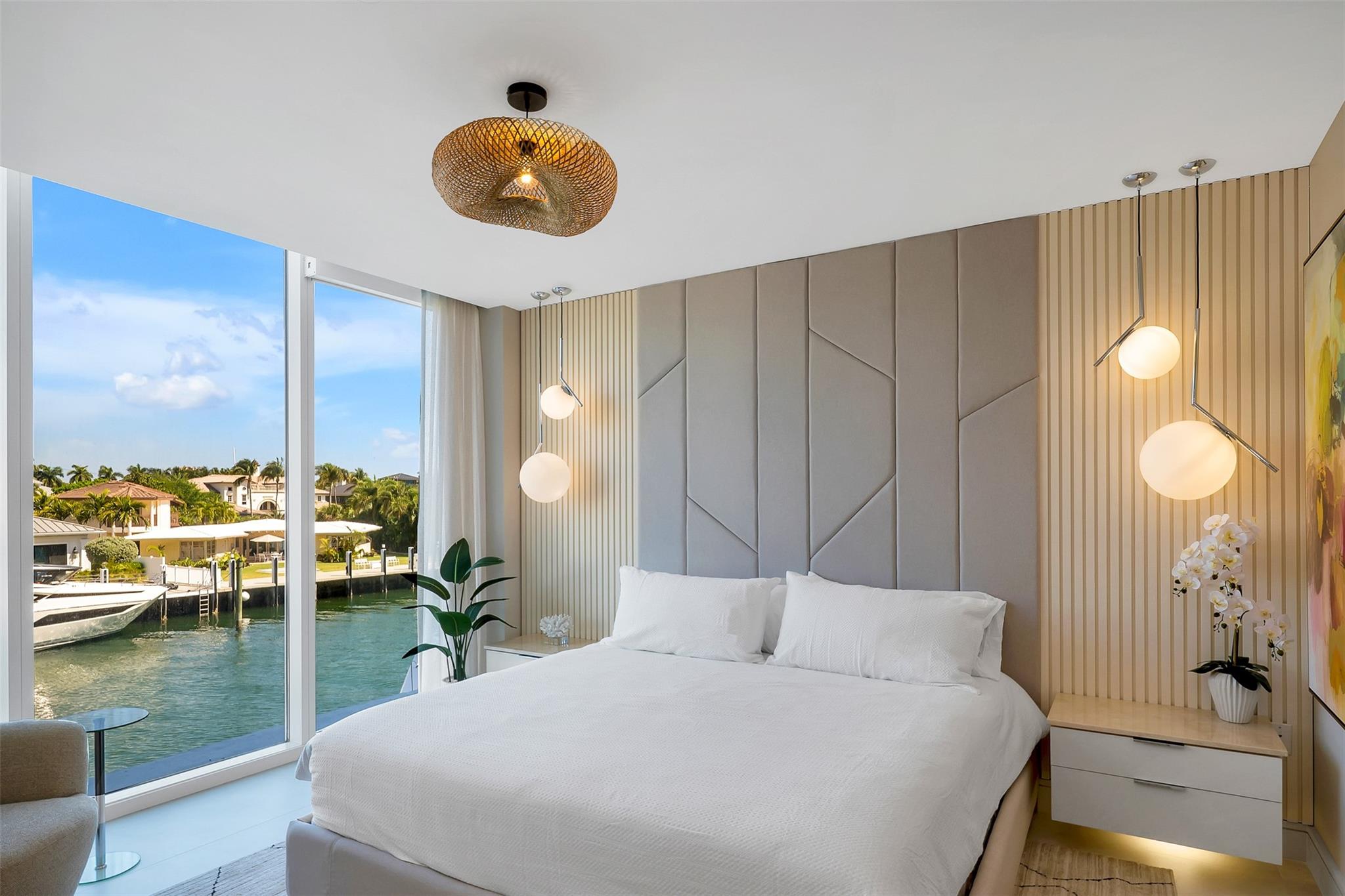 HARBOR BEACH - Residential Lease