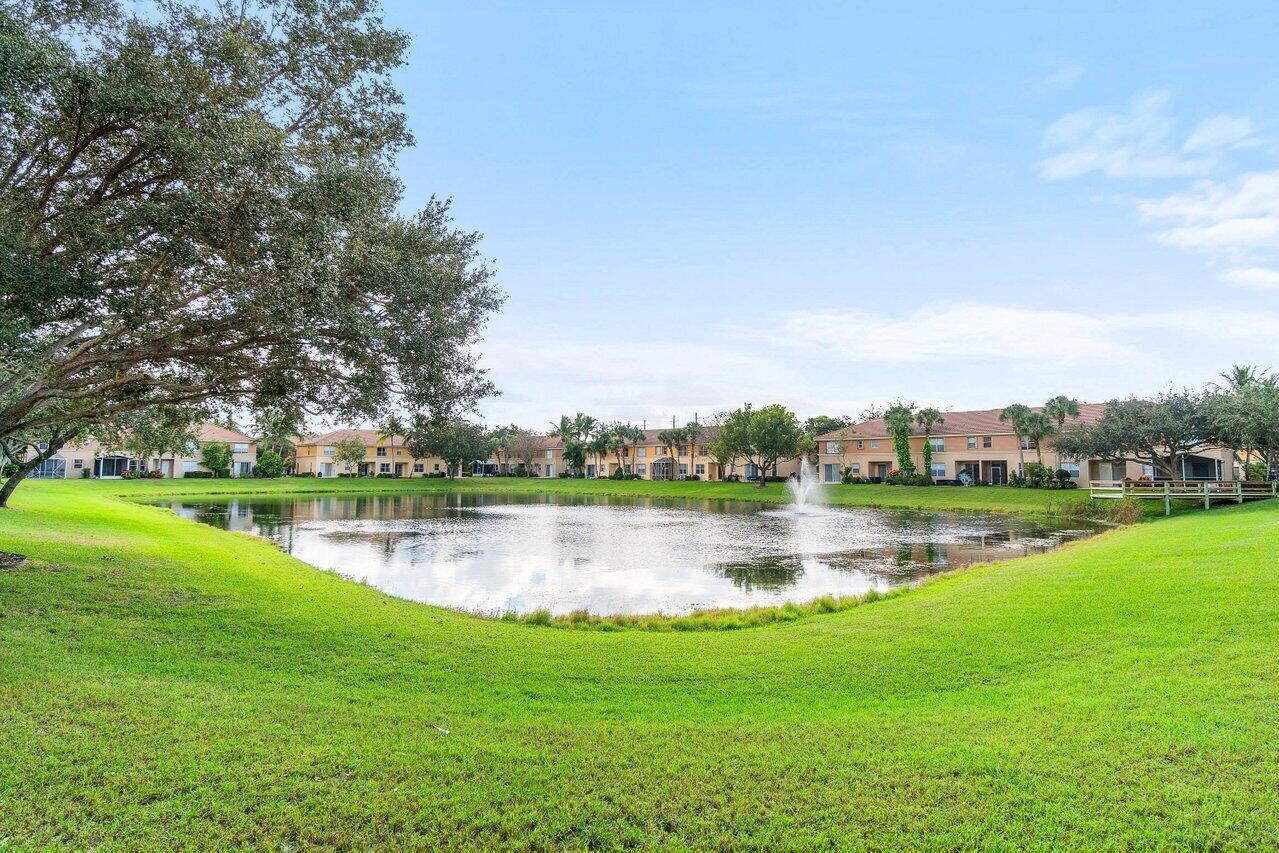 SEMINOLE ESTATES & TOWNHO - Residential