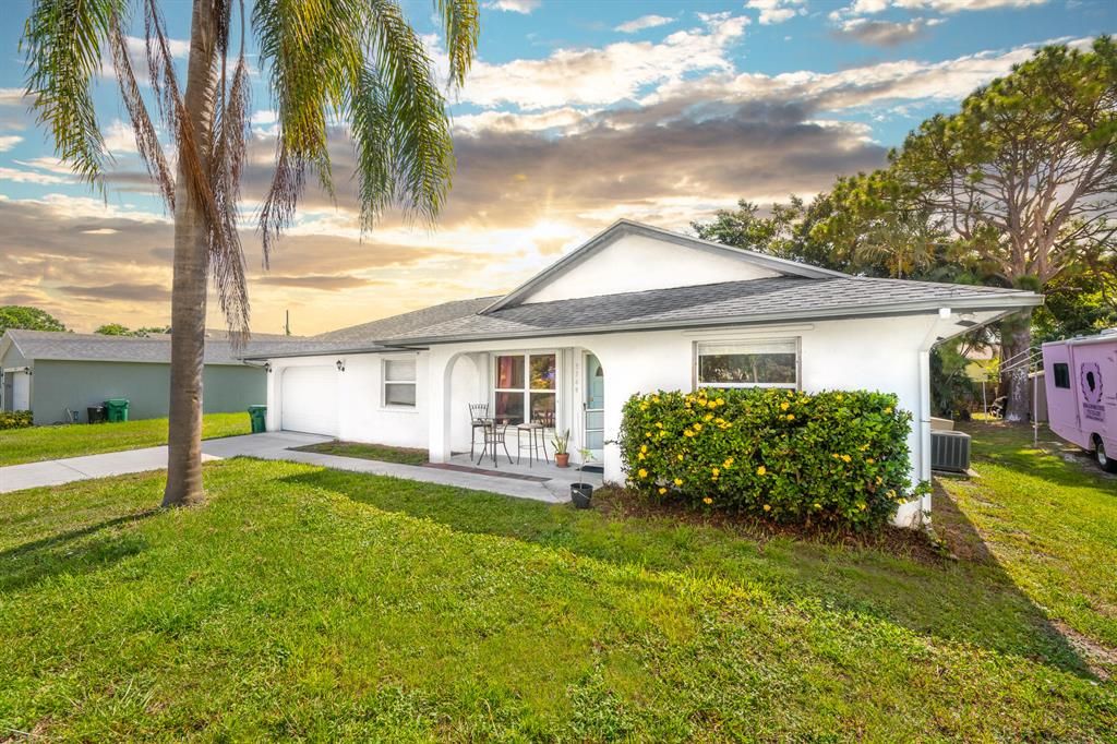 Photo of 3349 SW Potts Street St, Port Saint Lucie, FL 34953 (MLS # R10820763)