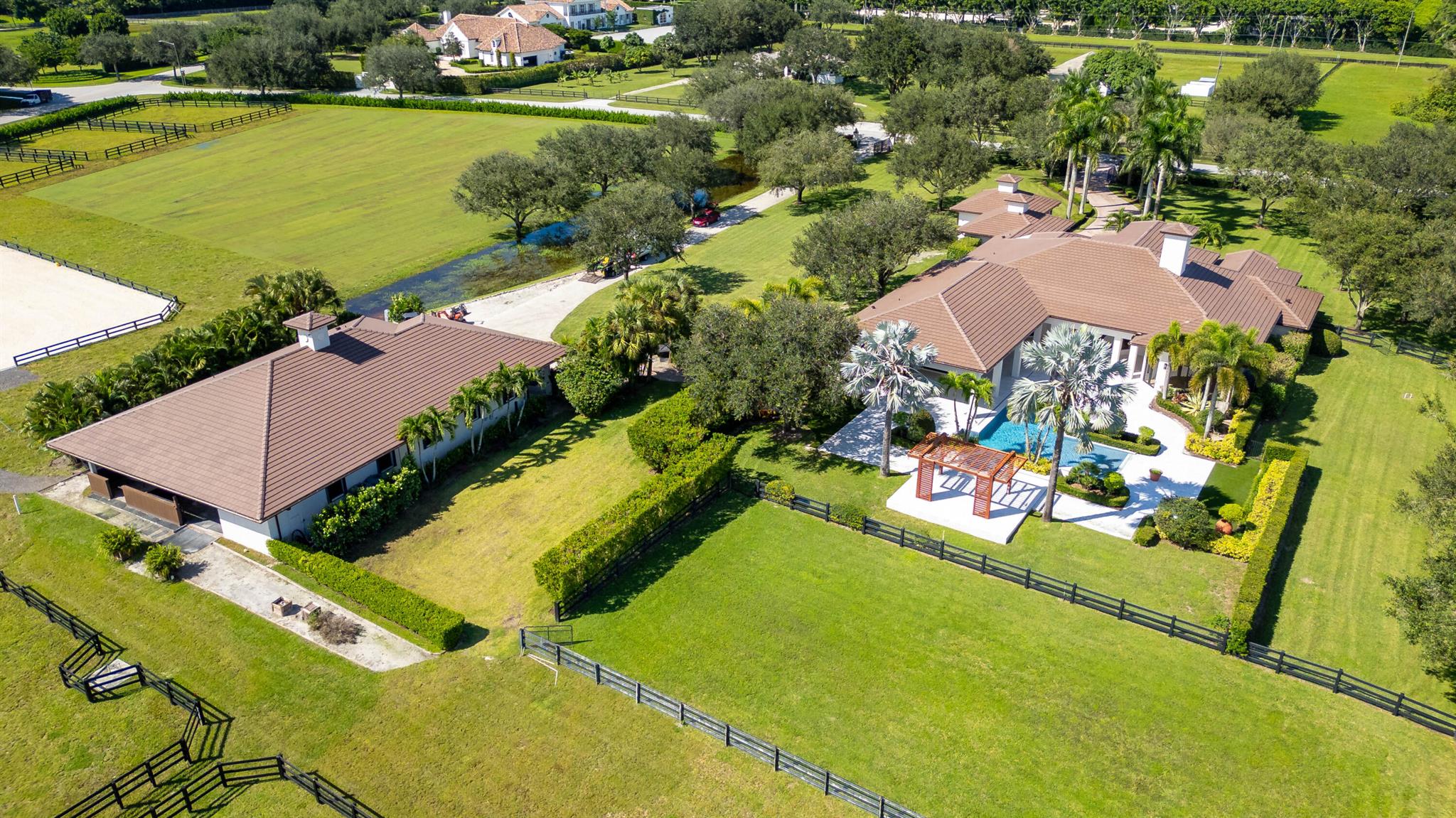 PALM BEACH POINT - Residential