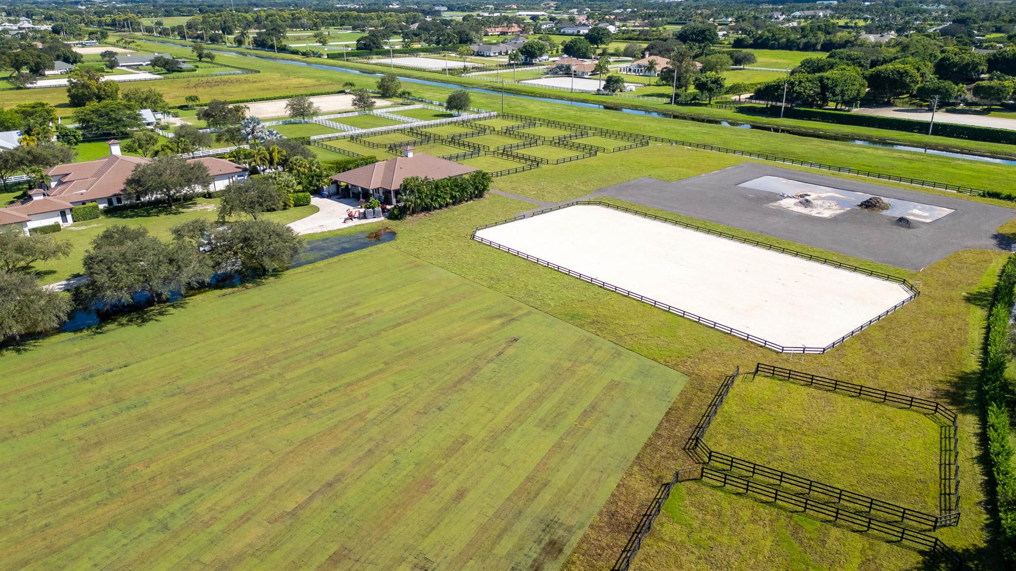 PALM BEACH POINT - Residential