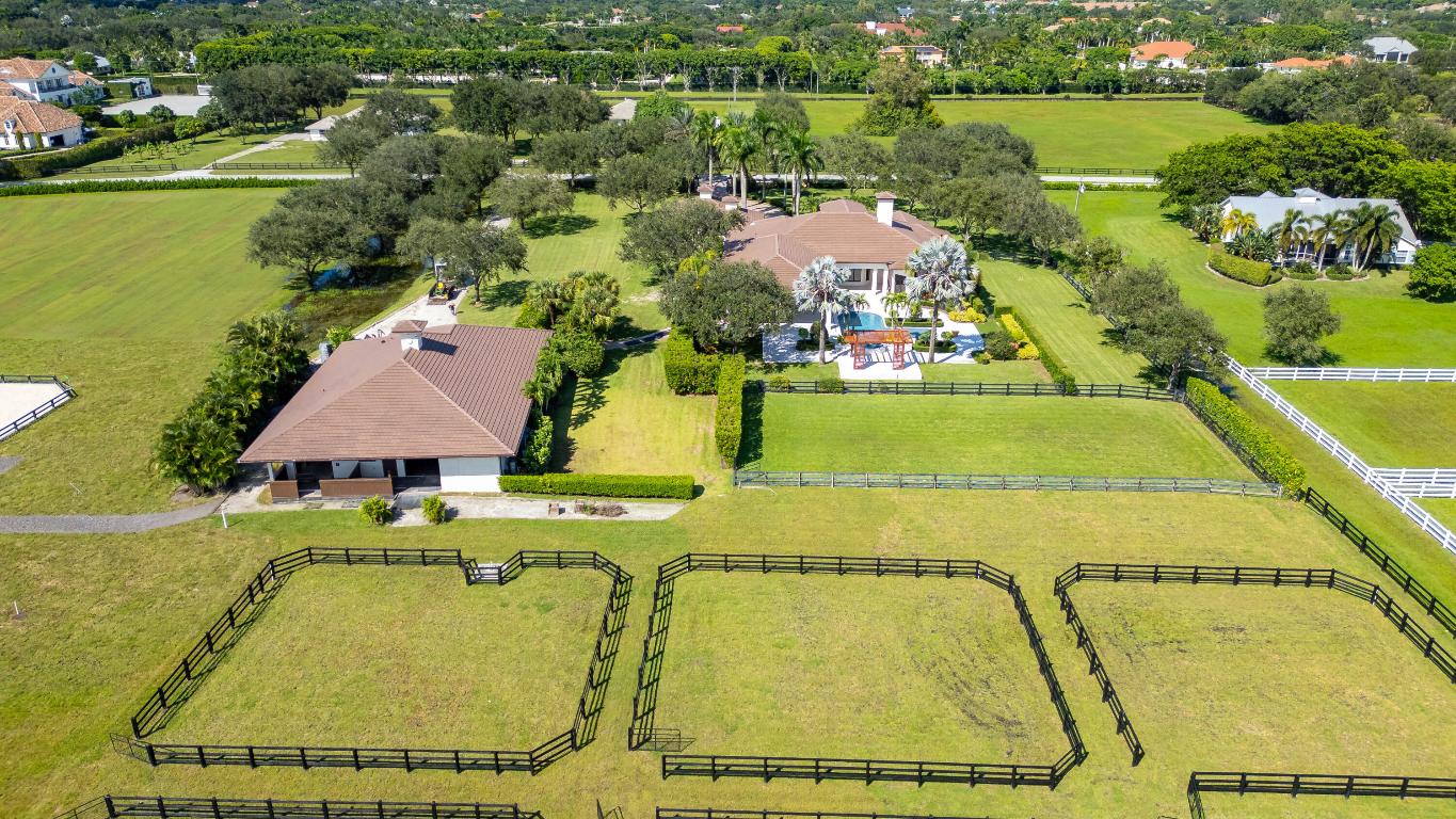 PALM BEACH POINT - Residential