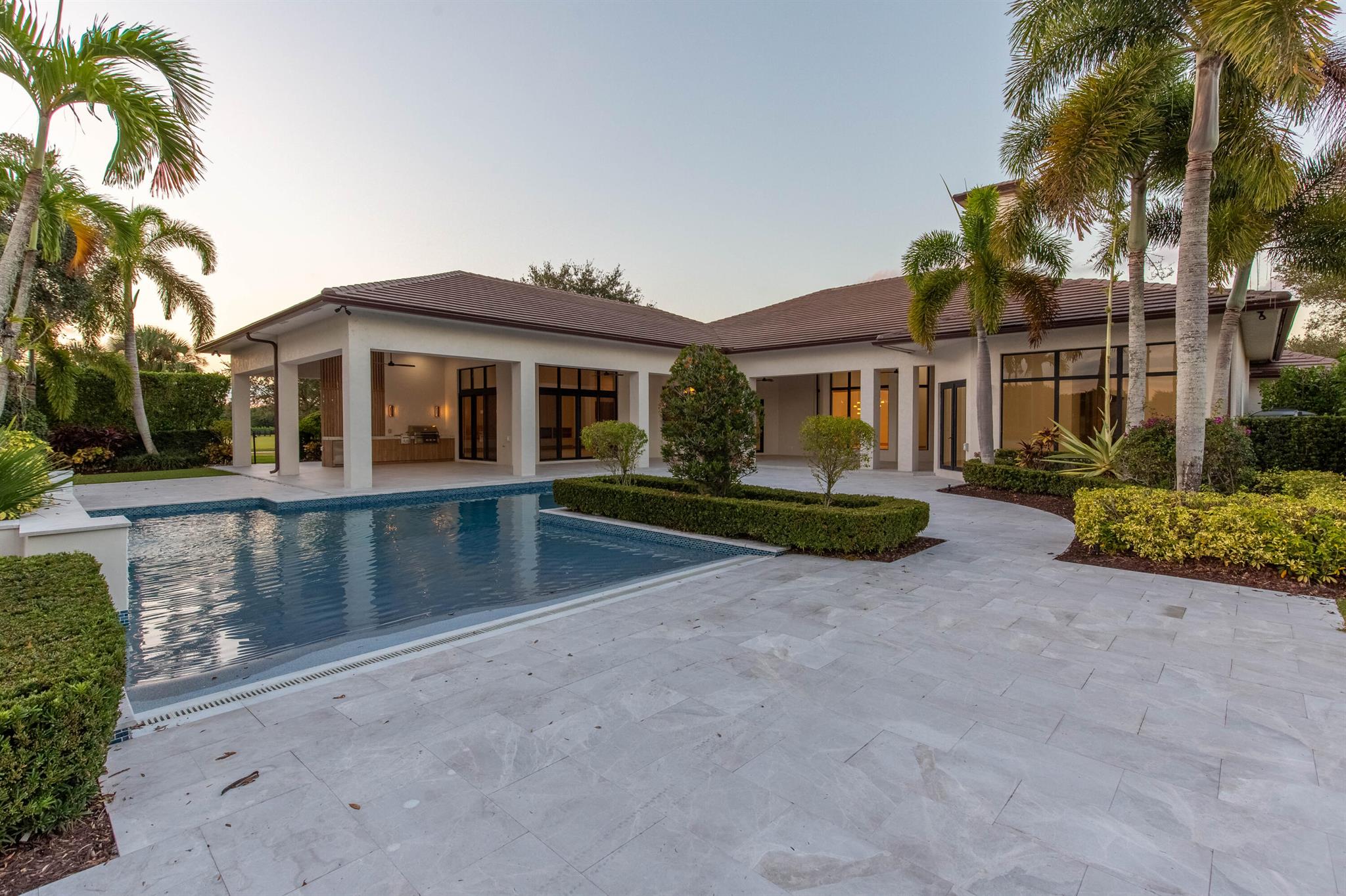 PALM BEACH POINT - Residential